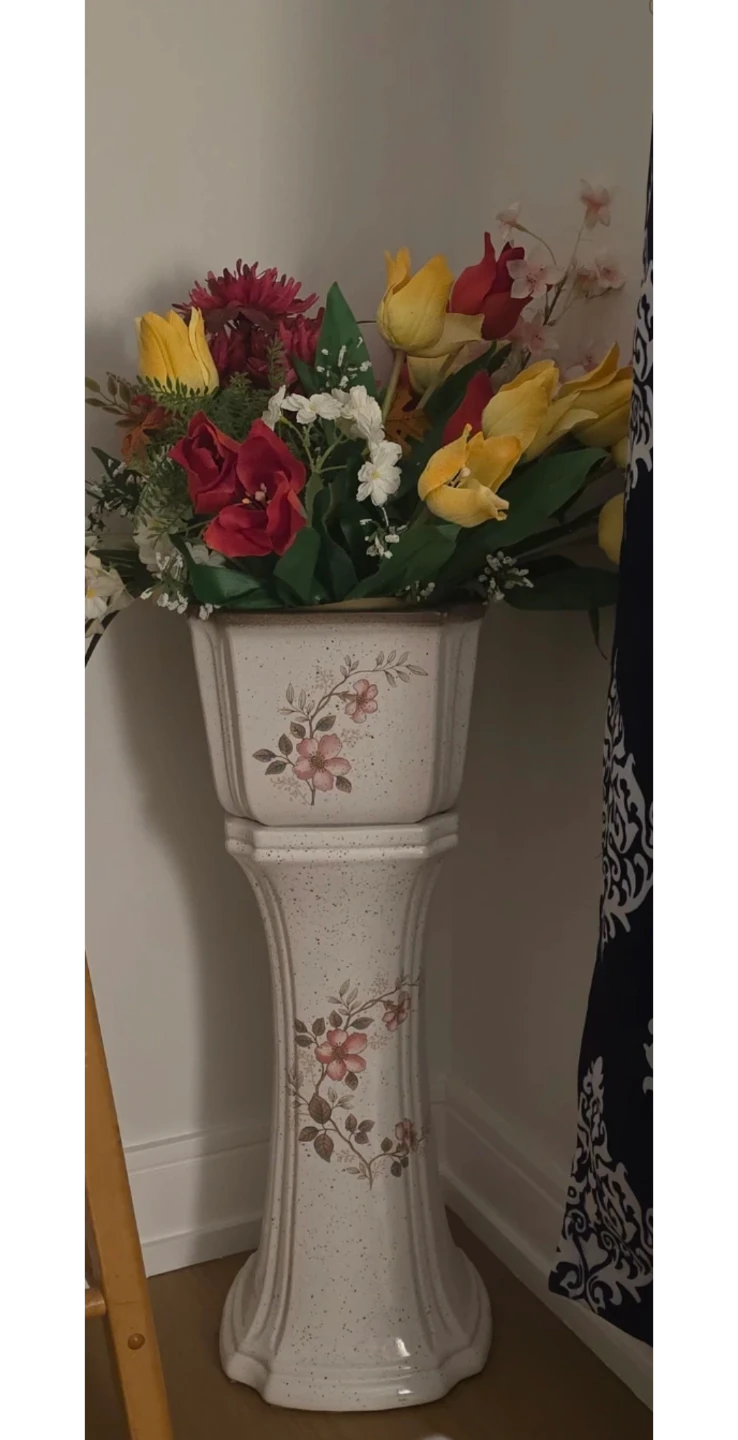 Ceramic Plant Stand with Floral Detail