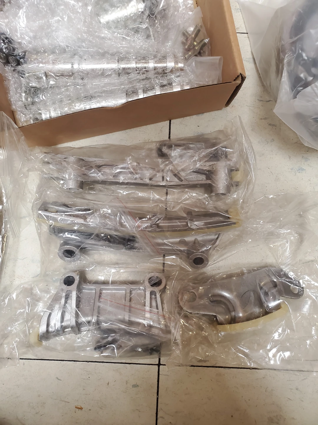 Timing Chain Kit with VVT Sprocket: 12586959, 12587418, 1259741 - photo 5