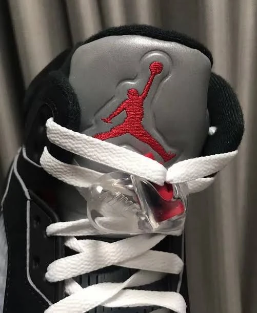 Jordan 5 Black Mettalics - photo 3