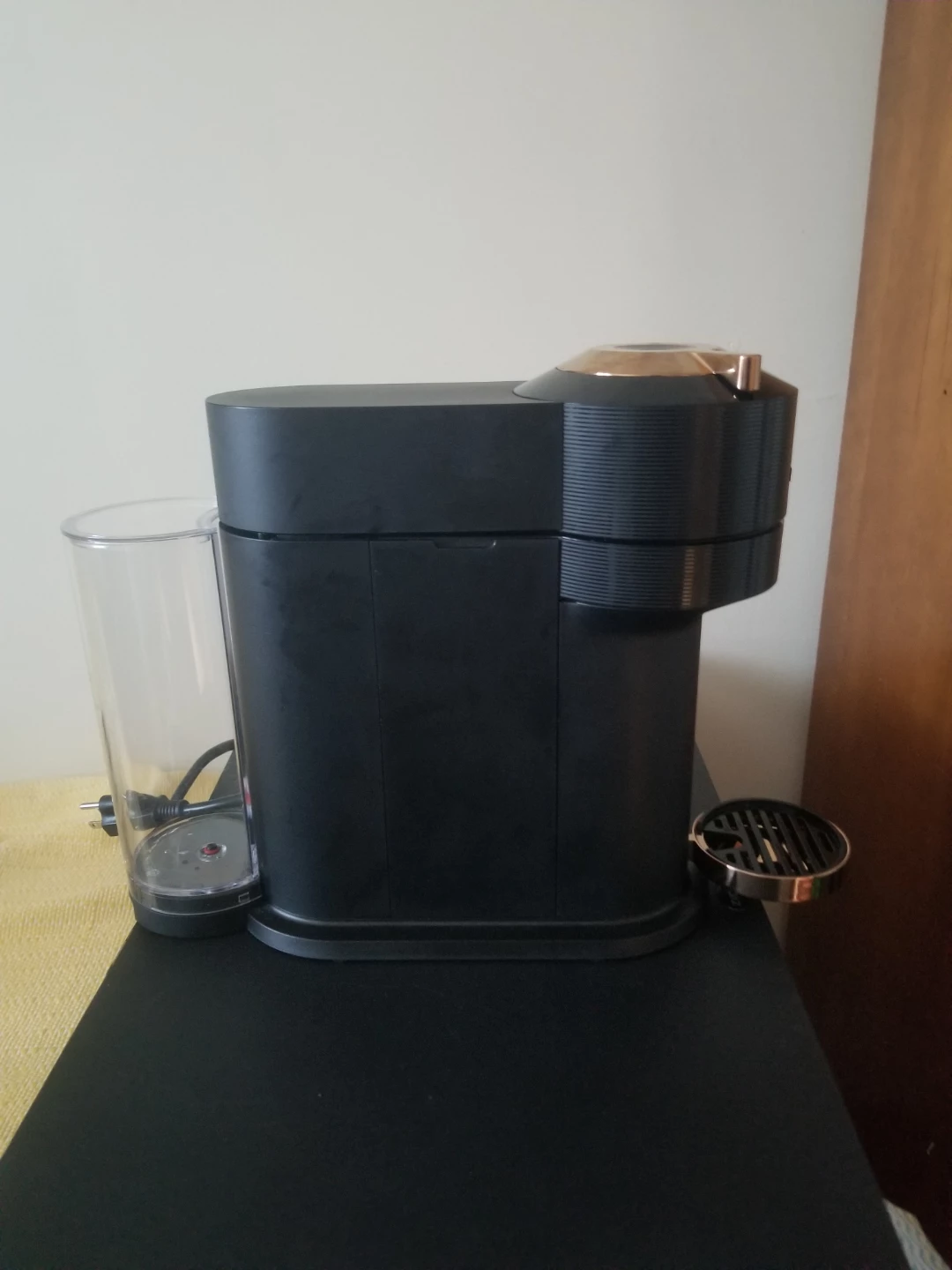 Nespresso Vertuo Next Coffee Machine - photo 2