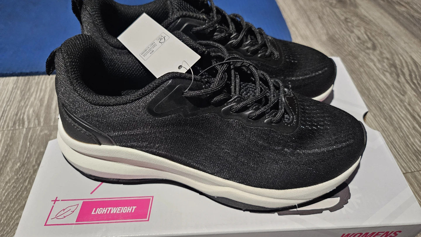 Khombu Women's Sneakers - Black - Size 6M - photo 2