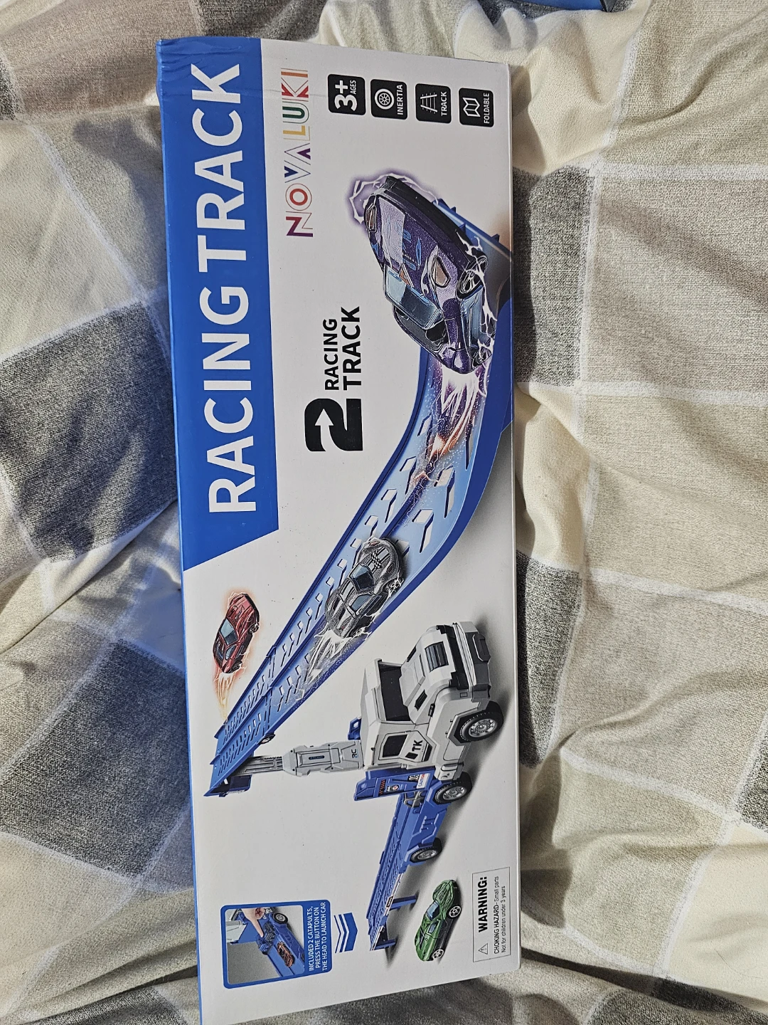 NOVALUKI Racing Track Toy