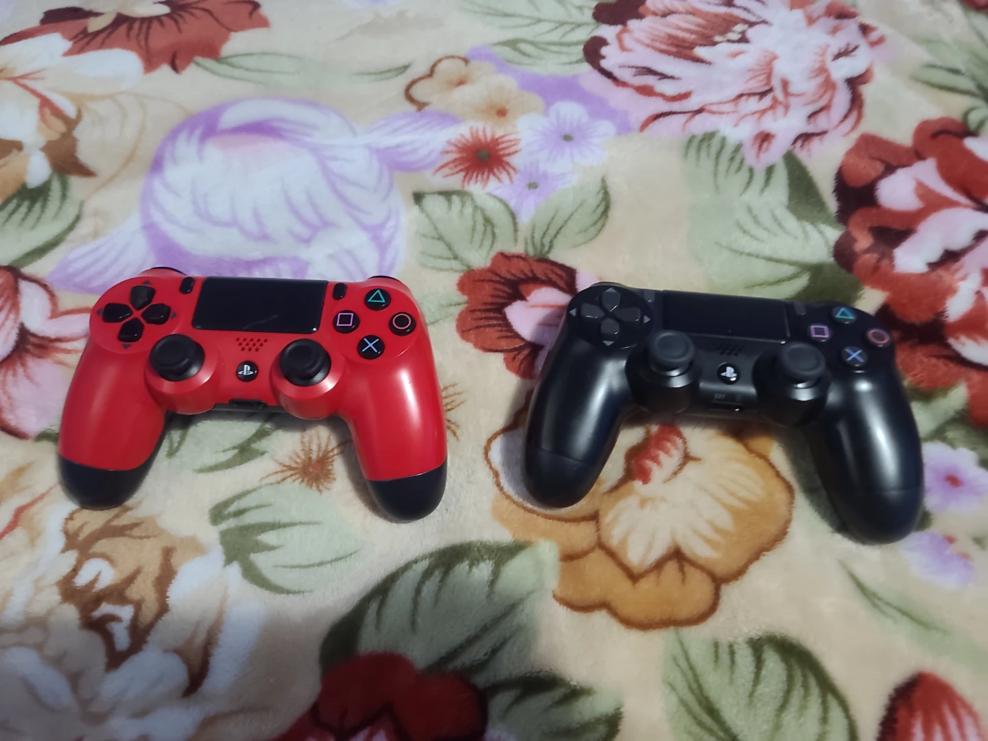 Two Sony PlayStation 4 DualShock Wireless Controllers - photo 2