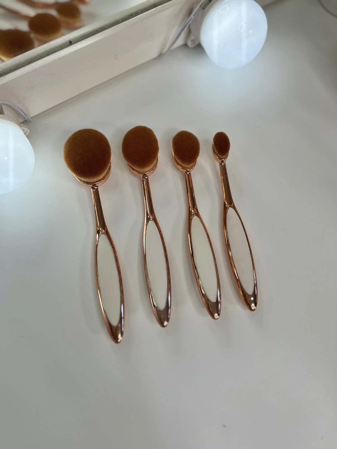 Oval Makeup Brush Set