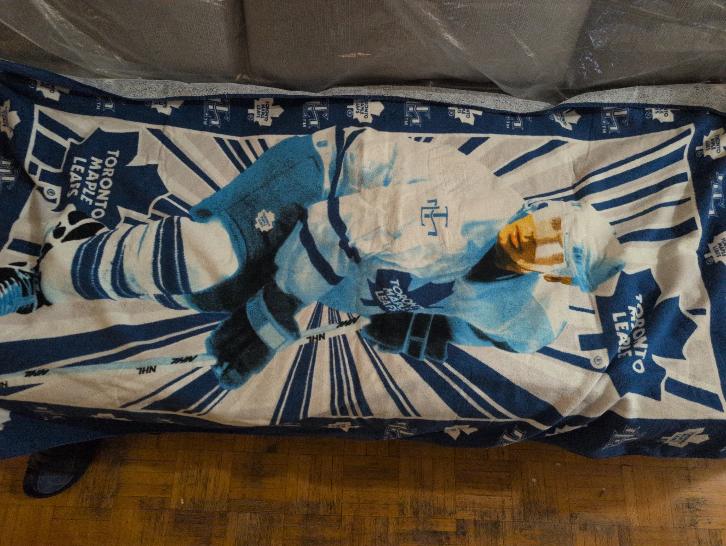 Toronto Maple Leafs Fleece Throw Blanket