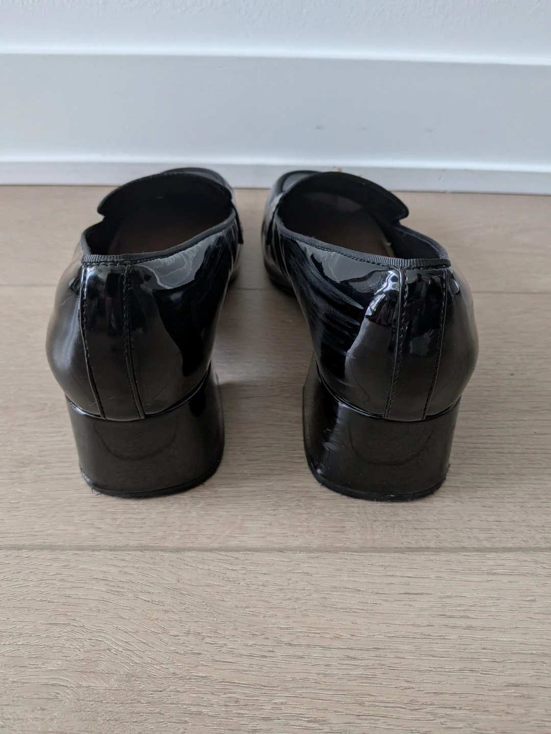 Kelly & Katie black patent loafers, size 10M - photo 2