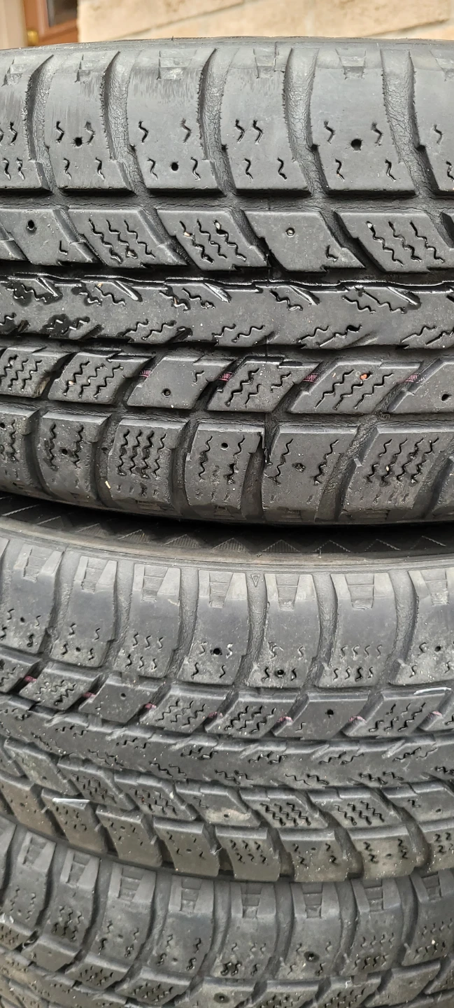 Set of 4 Aurora Winter Radial W403 Tires 195/65R15 - photo 5