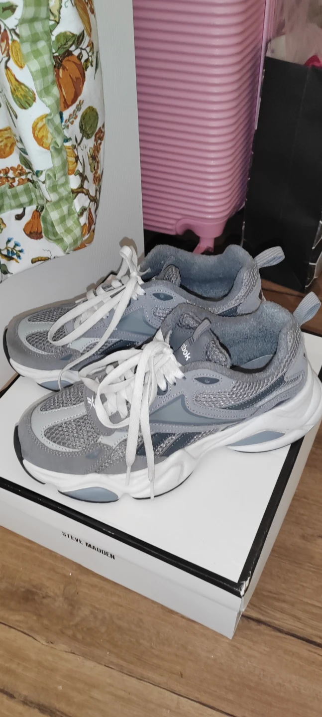Reebok Grey Athletic - photo 2