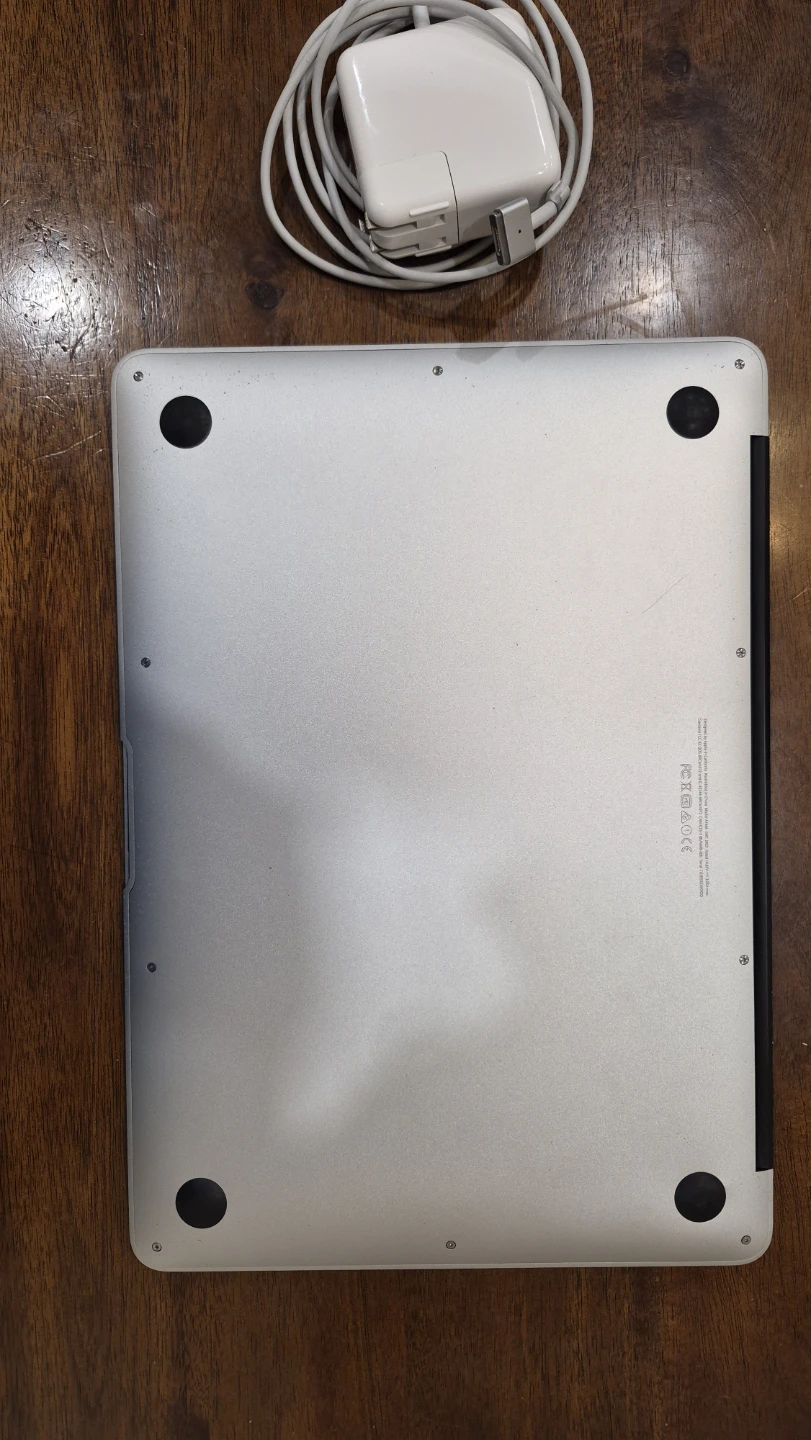 Macbook Air 13 Inch Early 2015 - photo 2