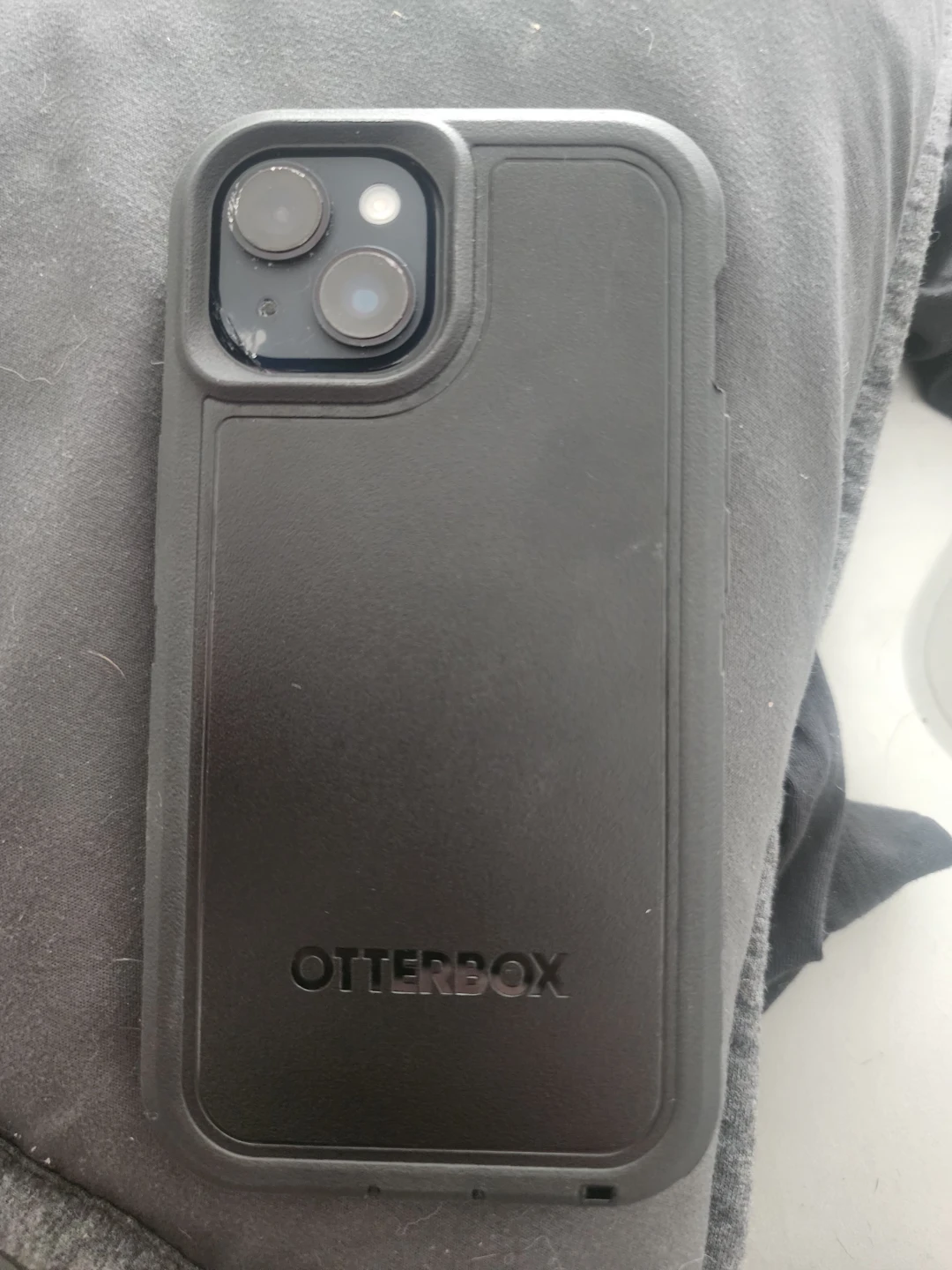 iPhone 13 - photo 3