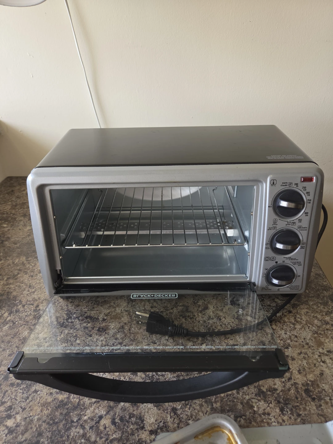 Black+Decker Countertop Toaster Oven - photo 3