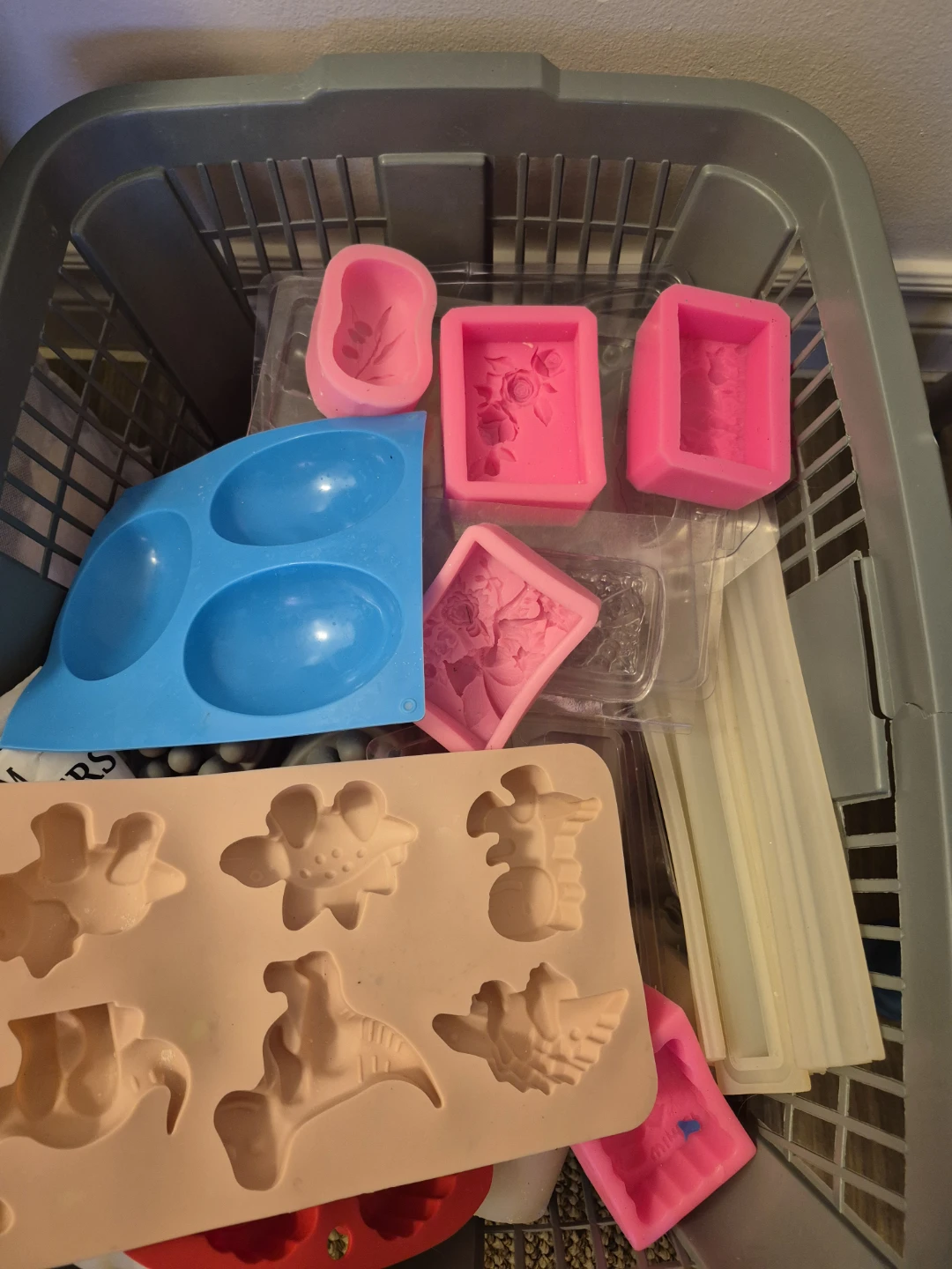 Assorted Silicone and Plastic Moulds.
