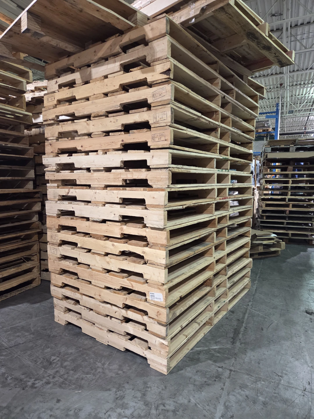 6 ft by 4ft wooden pallets excellent condition - photo 4