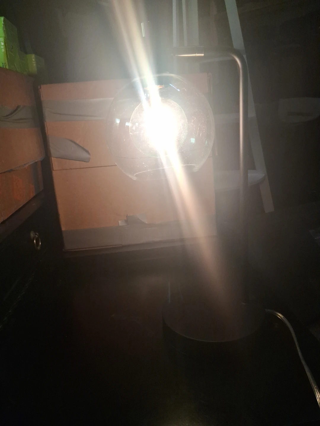 W.J. Glass Globe Table Lamp - photo 2