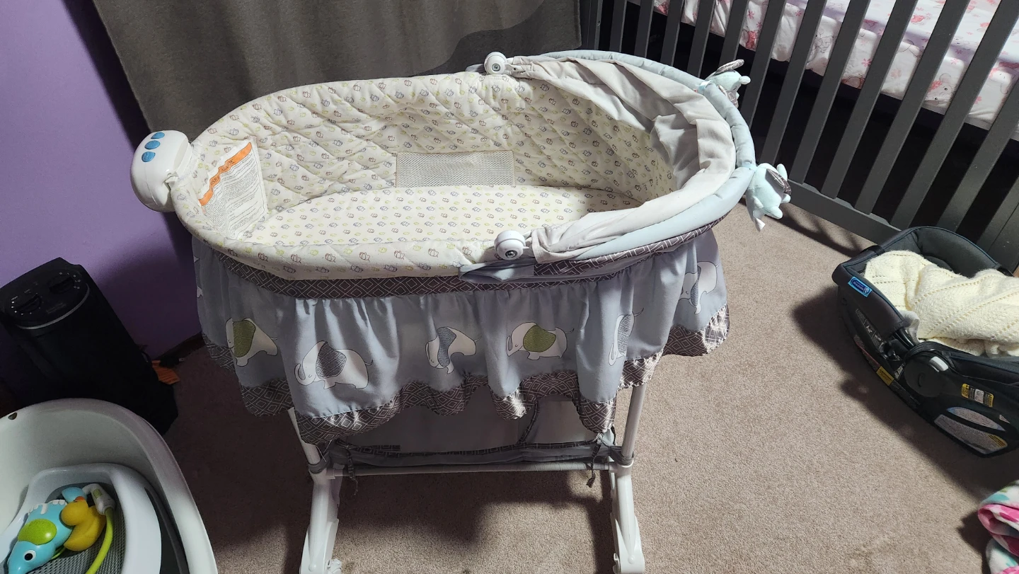 Bily Musical Baby Bassinet with Elephant Print - photo 3