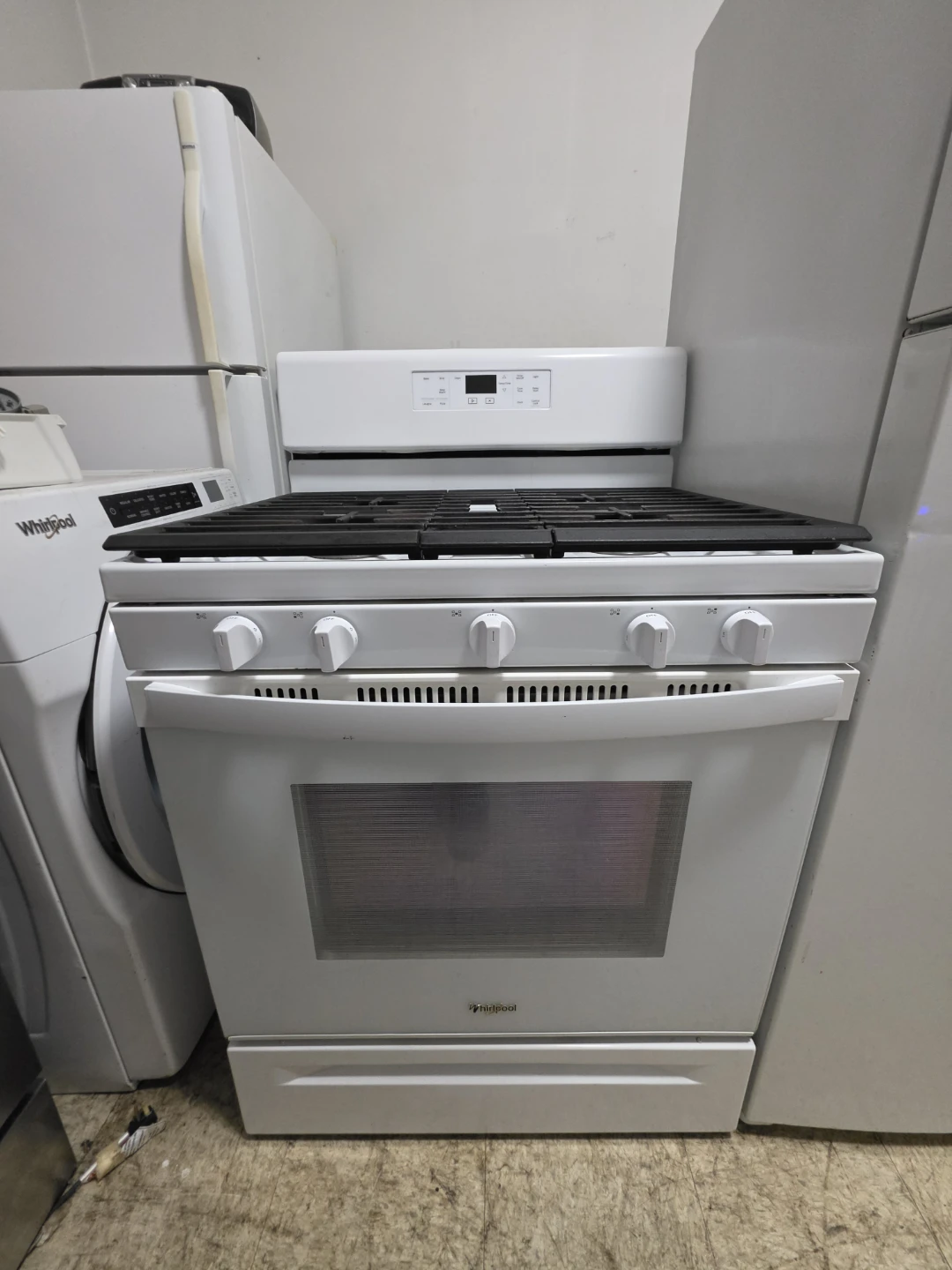 Whirlpool White Gas Range Stove and fridge - photo 2