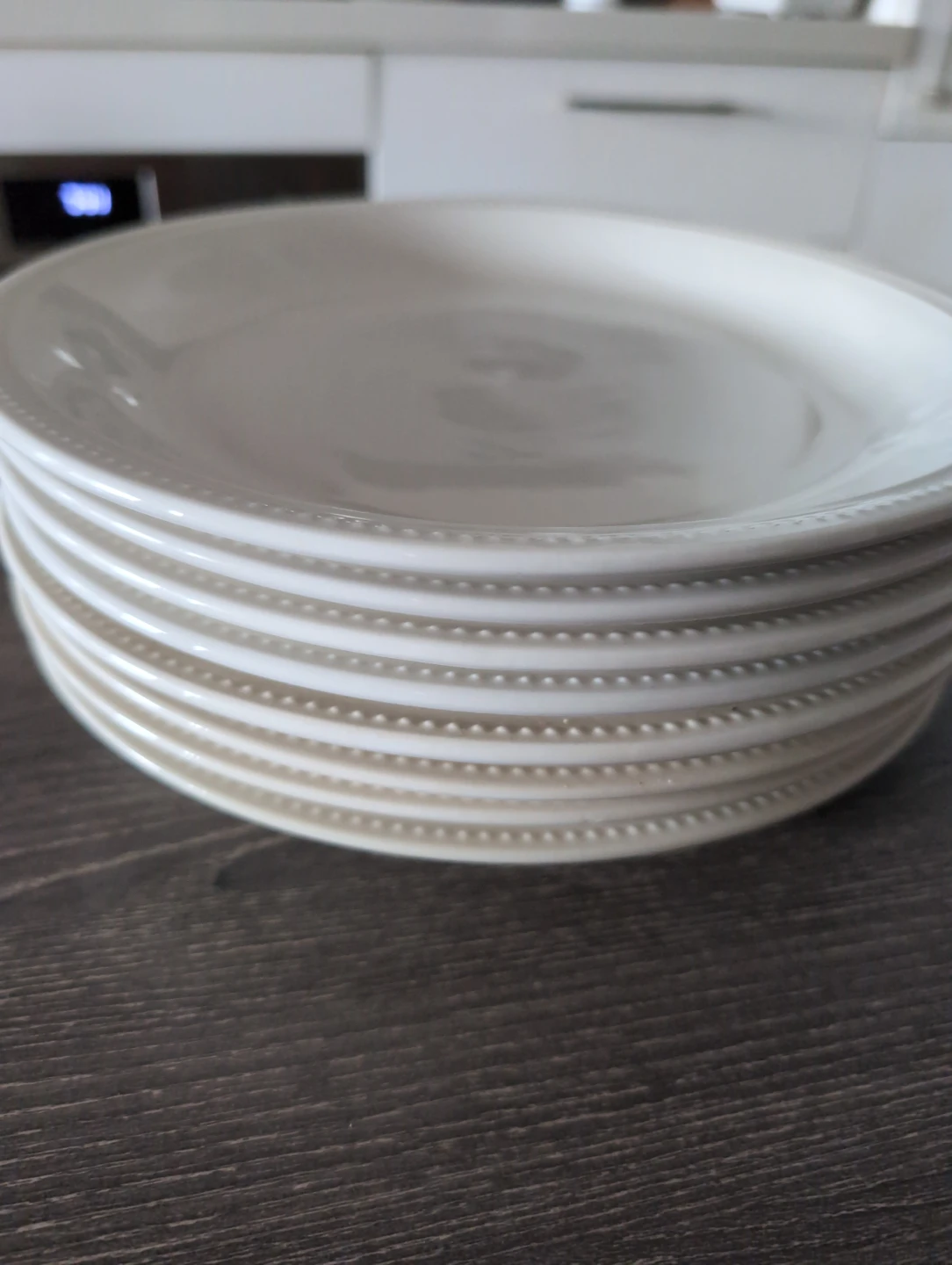 Move out sale: Set of 8 Eaton Fine Dining Casa White Plate
