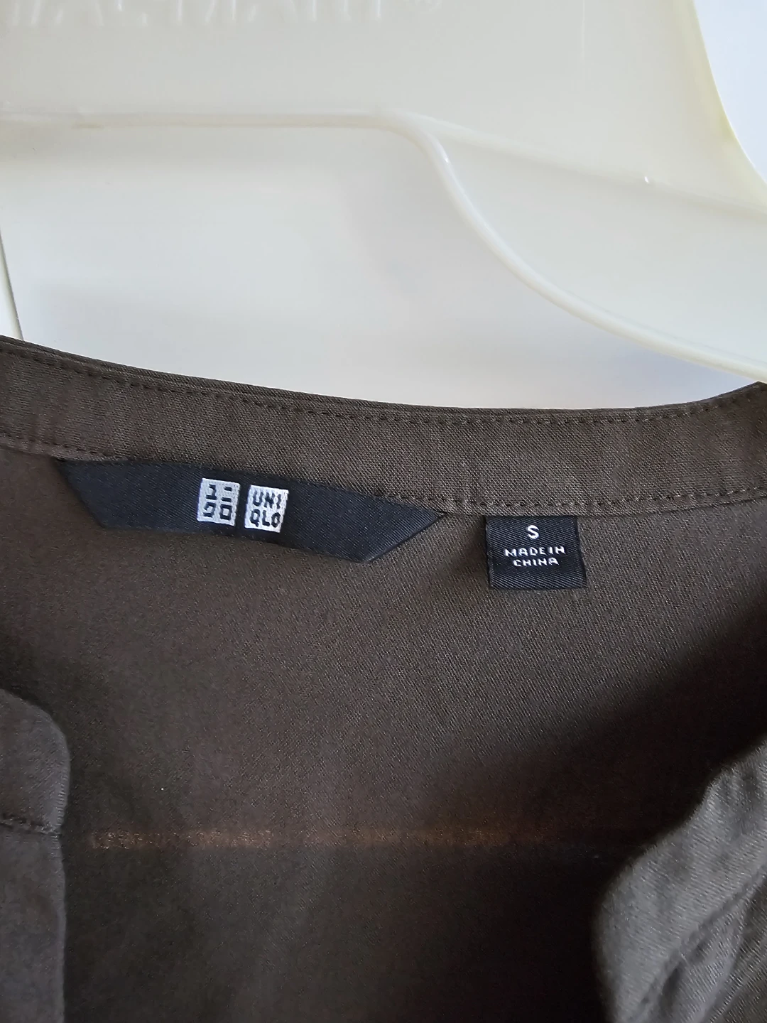 Uniqlo Olive V-Neck Blouse - photo 2