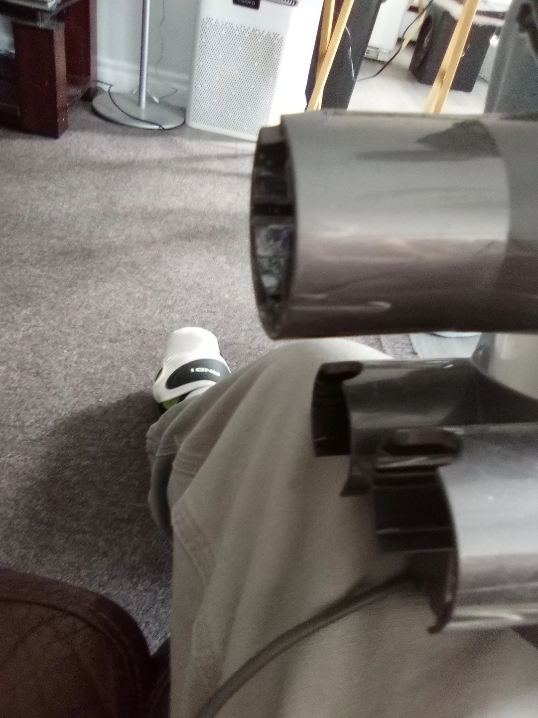 Dyson Cordless Vacuum Handheld Unit*** Read ad*** - photo 3