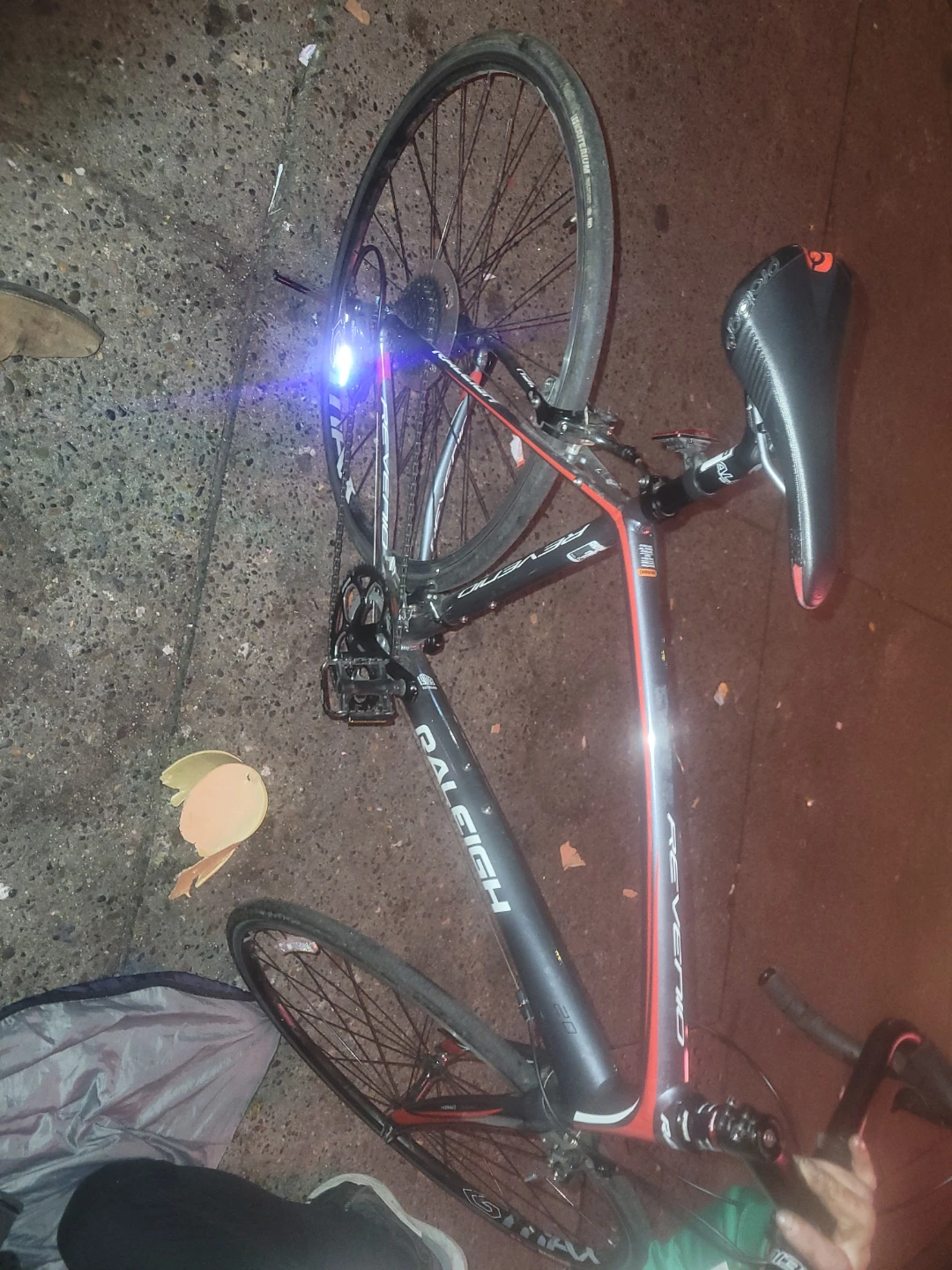 Raleigh Revenio 2.0 road bike - photo 2