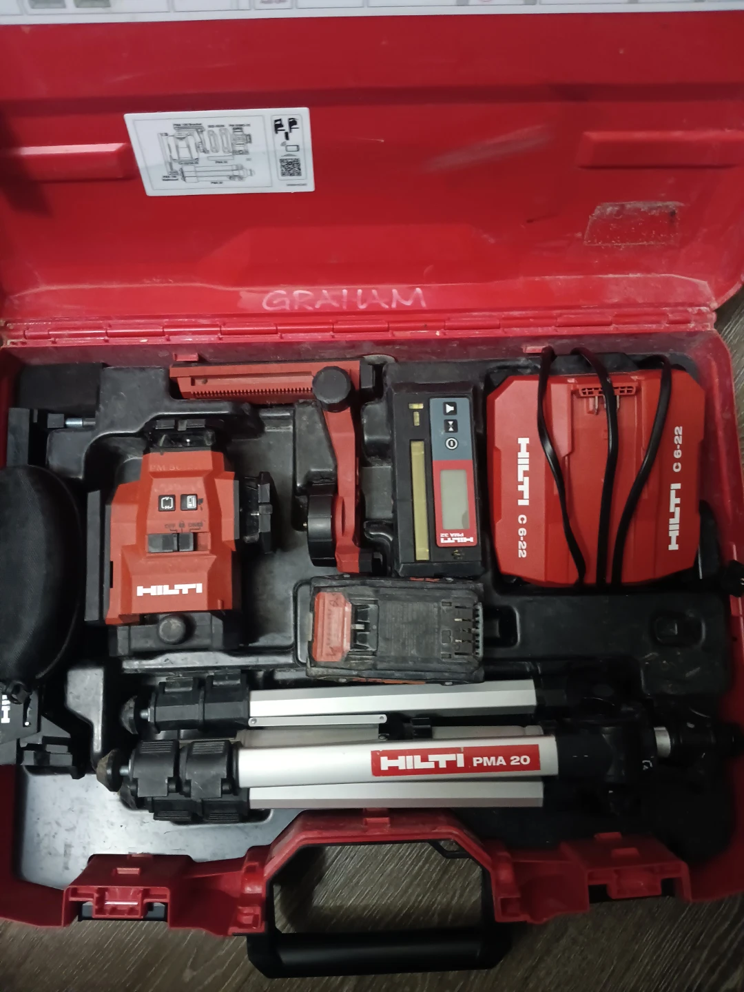 Hilti Laser Level Kit with Tripod and Charger