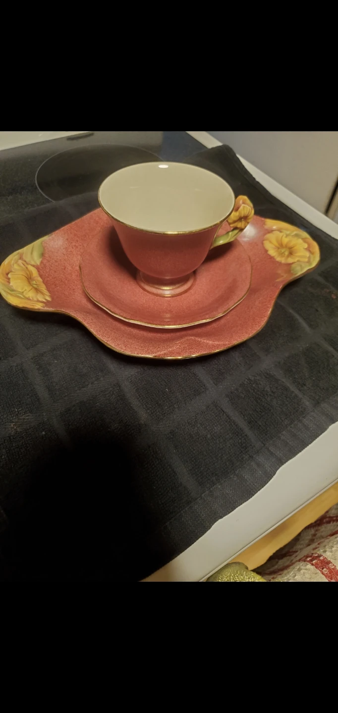 Royal Winton Petunia Teacup and Saucer Set