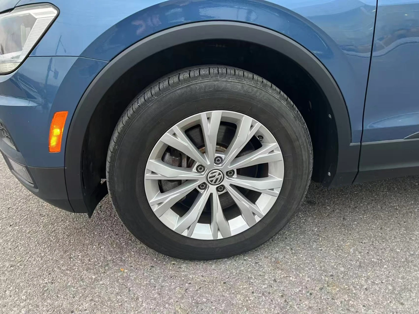 Volkswagen Tiguan TSI - photo 3