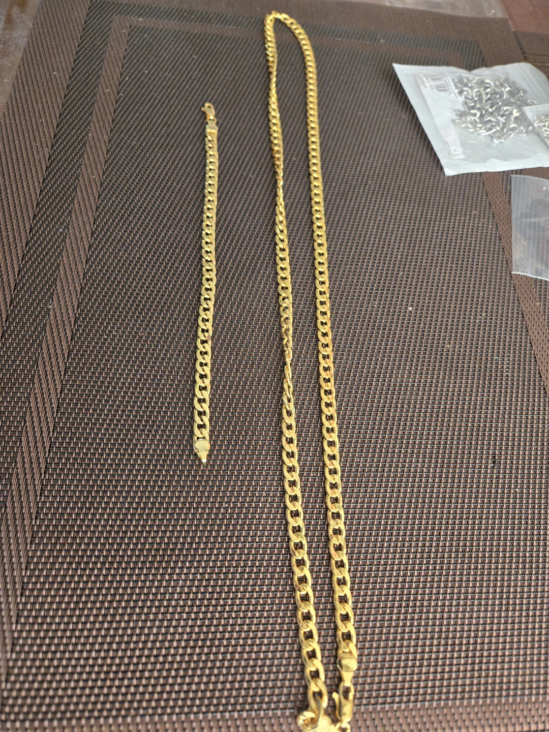 Gold-tone chain set