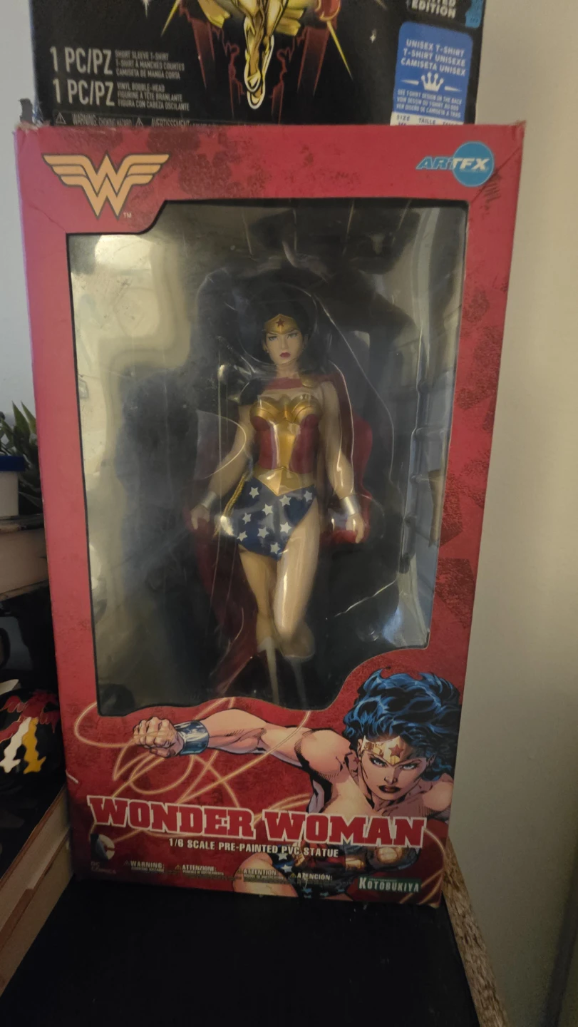 Kotobukiya Wonder Woman 1/6 Scale PVC Statue - photo 2