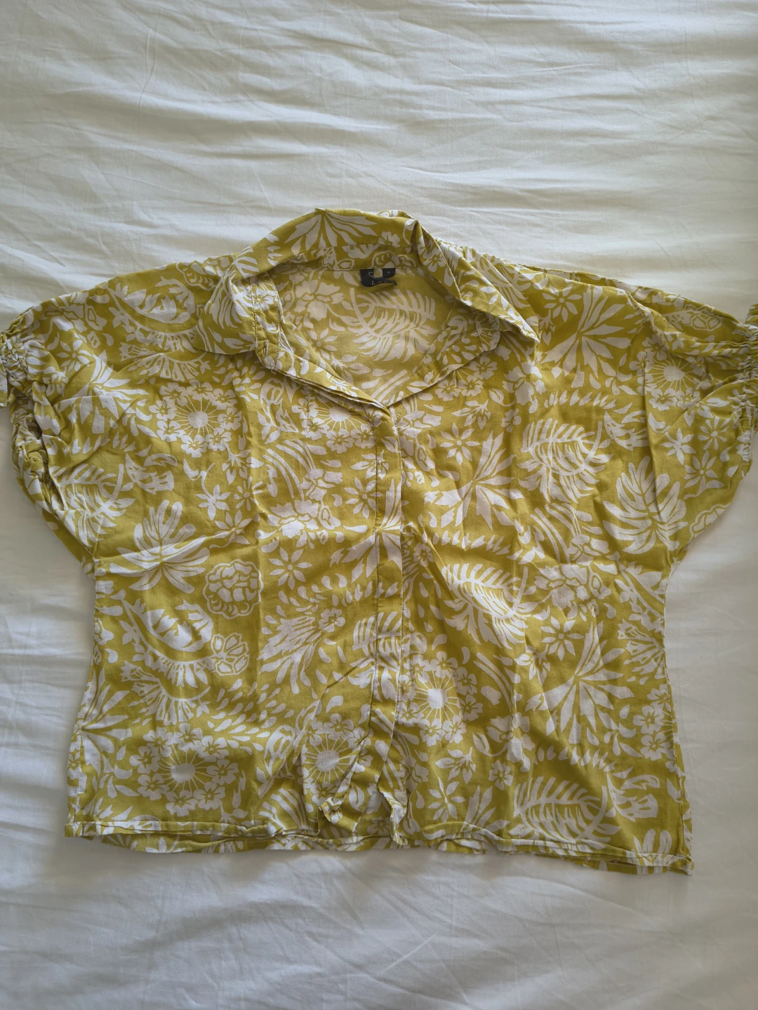 Assorted Clothing and Accessories Bundle - photo 3