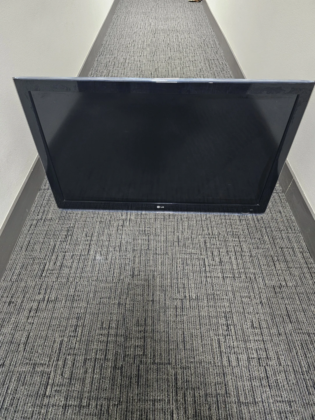 LG 47-inch 47LH40 Television