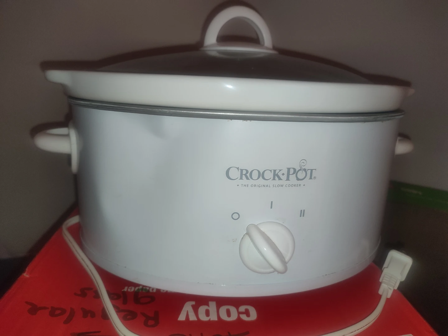 White Crock Pot Slow Cooker with Glass Lid - photo 4