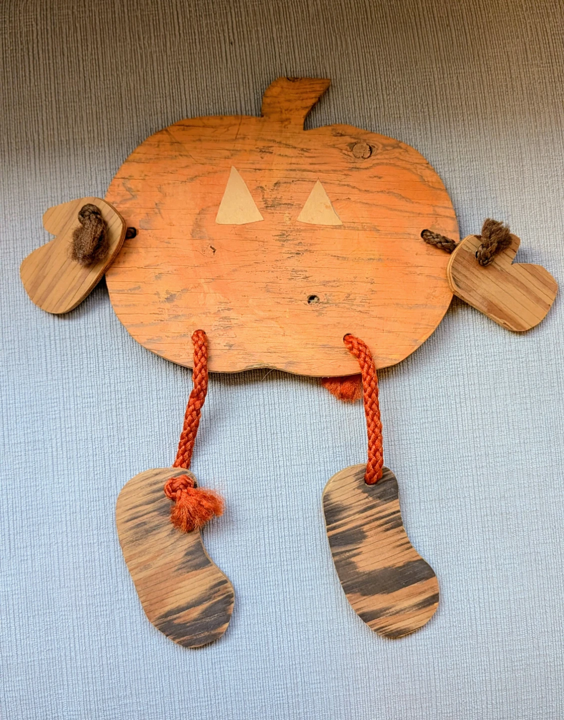 Wooden Pumpkin Hanging Decoration for Halloween