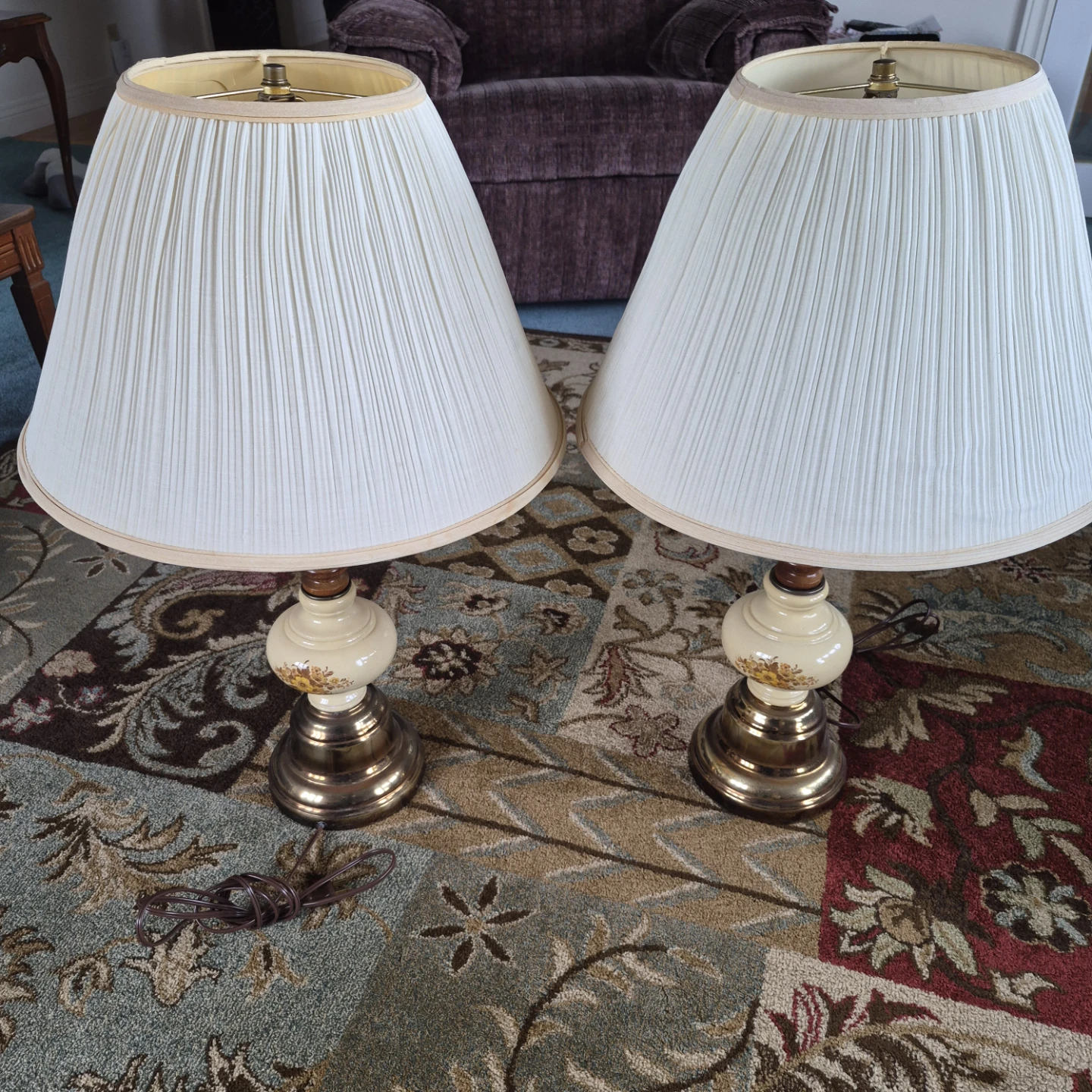 Pair of vintage floral table lamps - photo 4