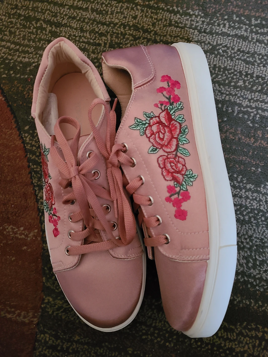 Pink Floral Embroidered Sneakers size 40 - photo 2
