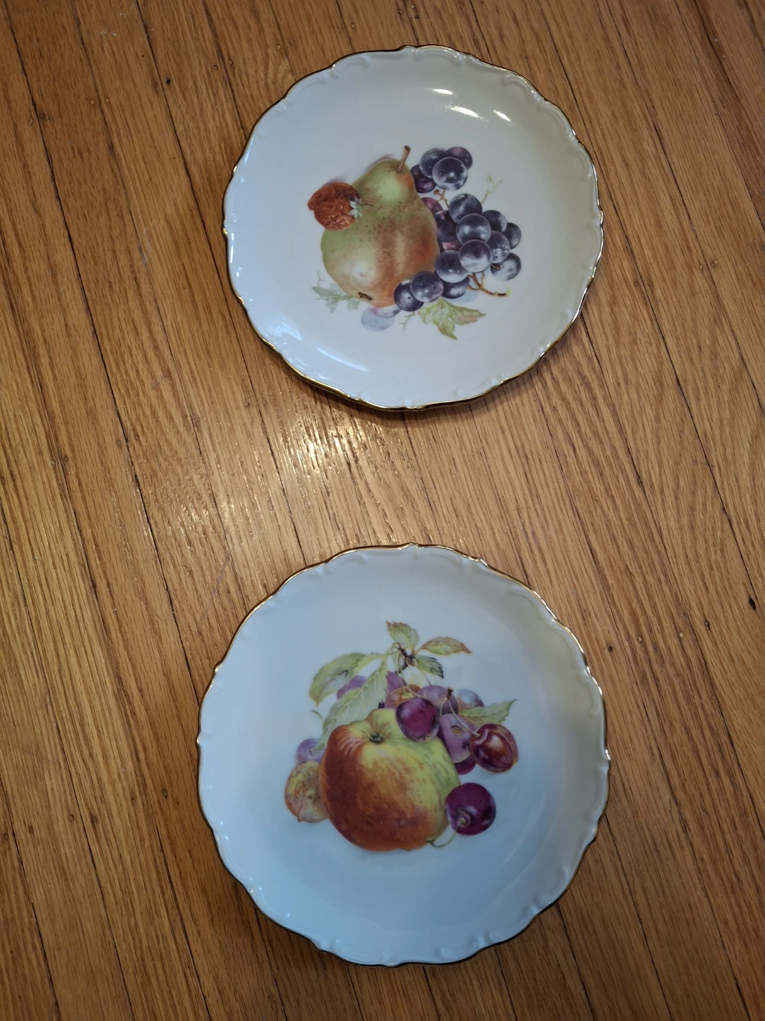 Set of 6 Vintage Fruit Pattern Porcelain Plates - photo 2
