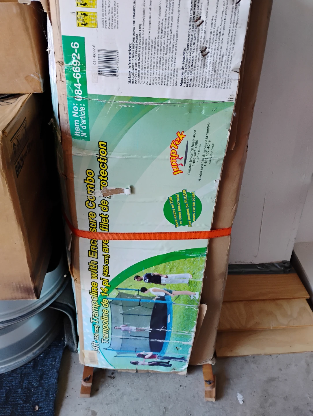 JumpTek 14ft Trampoline with Enclosure - photo 2