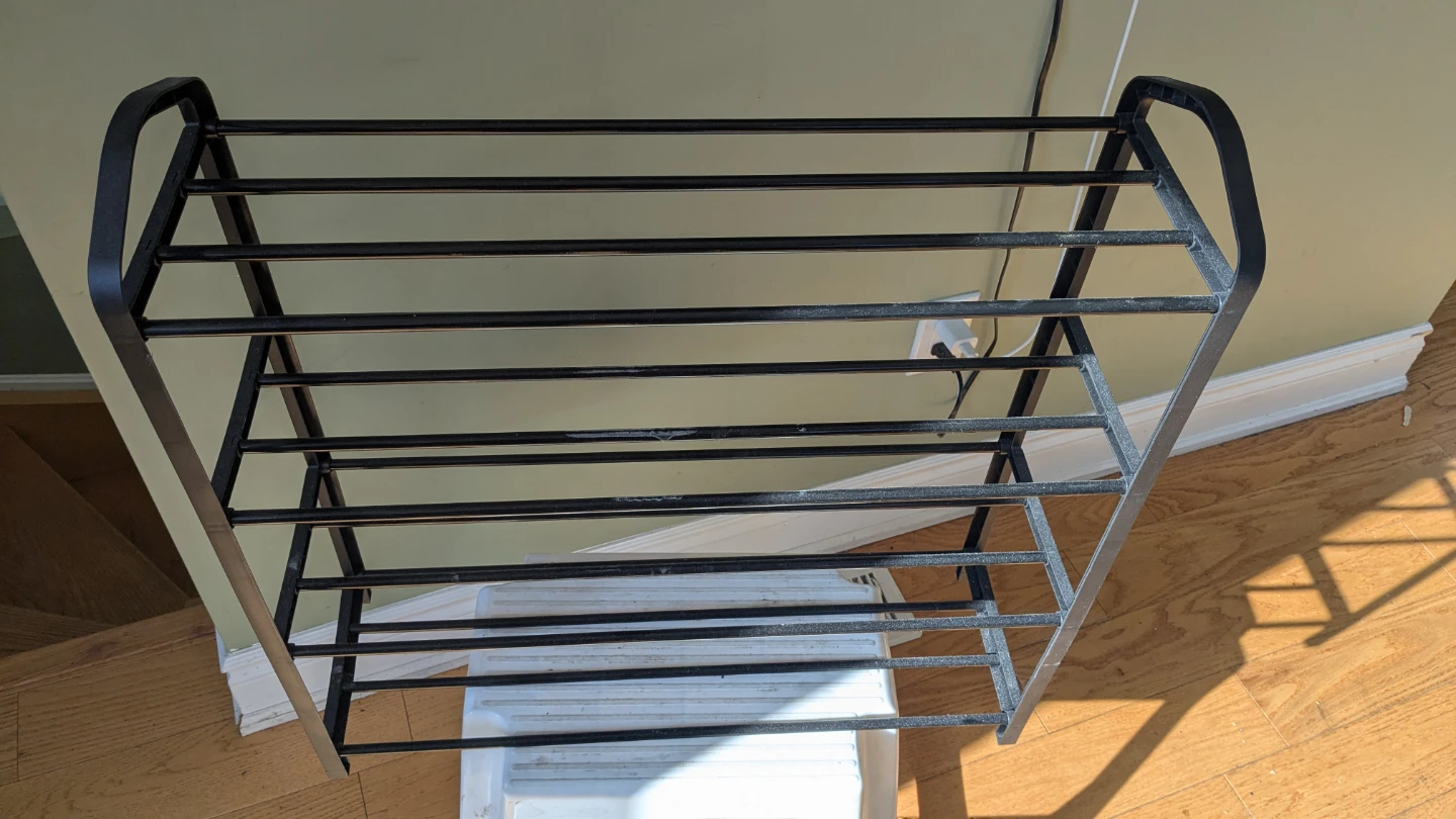 Collapsible shoe rack