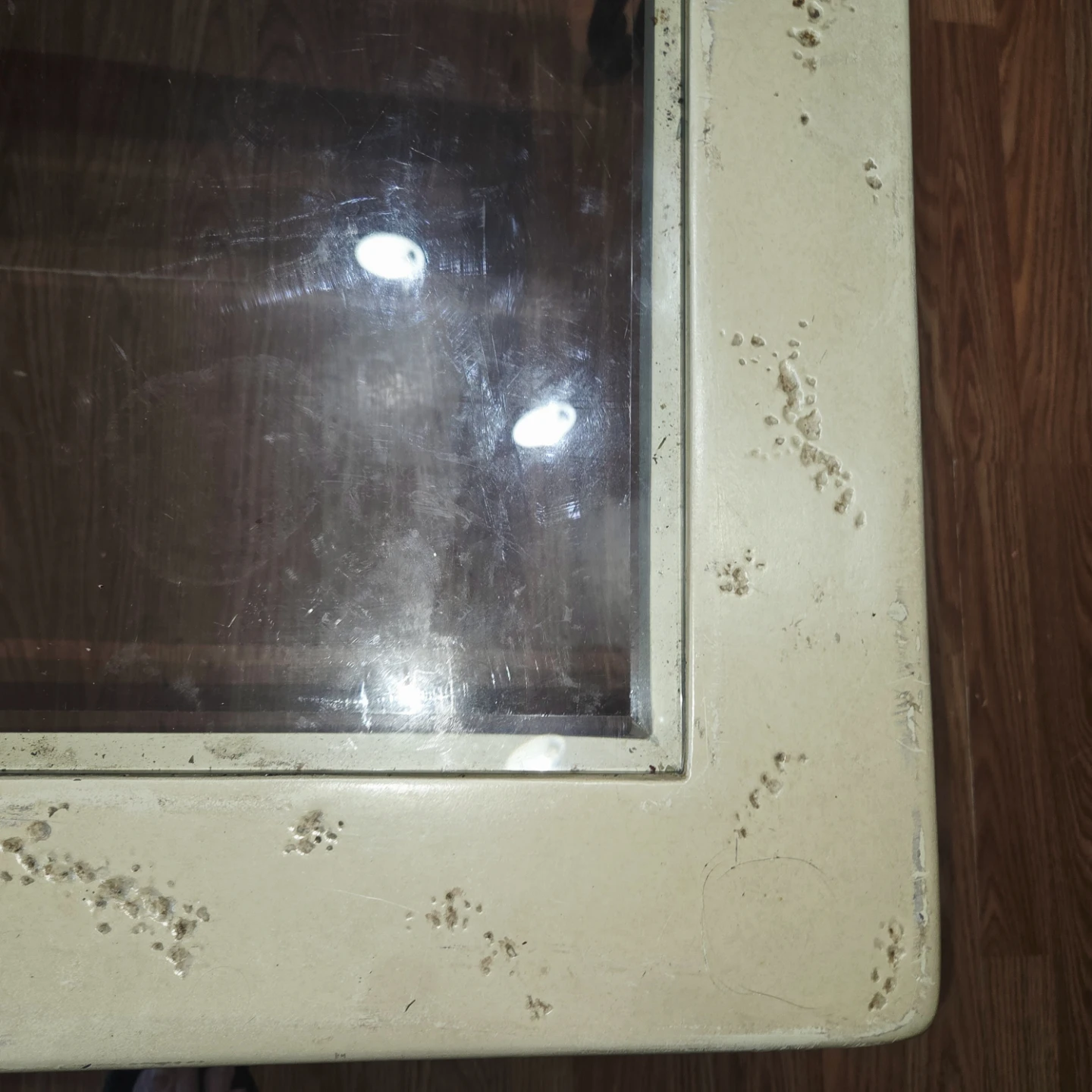 Glass topped coffee table - photo 4