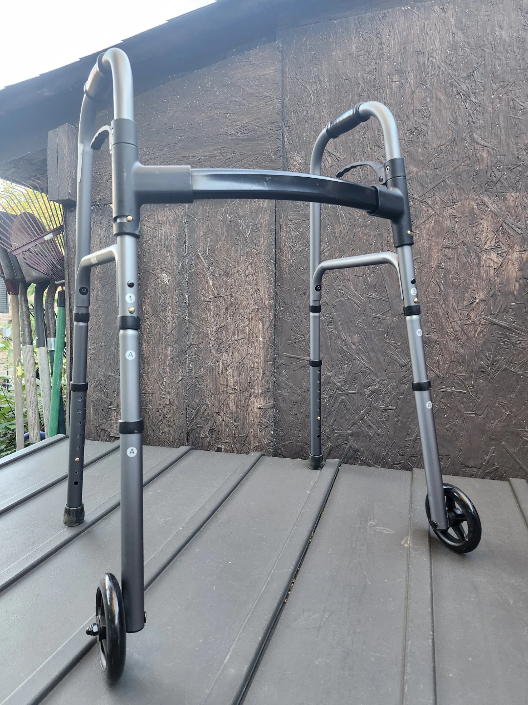 Folding Medical Mobility Walker LIKE NEW - photo 4