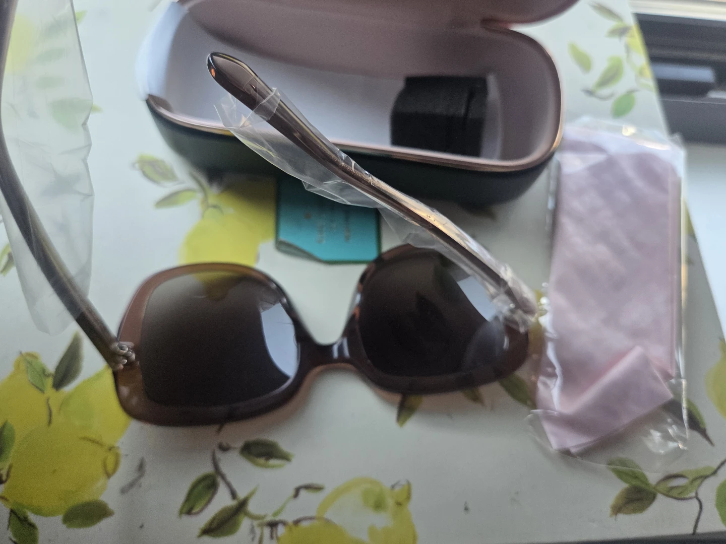 Kate Spade Brown Sunglasses - photo 2