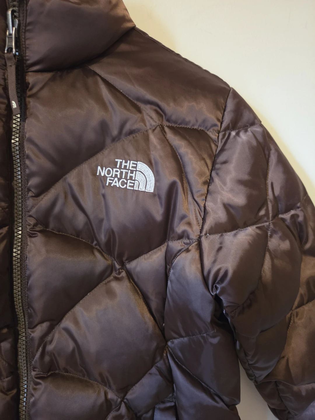 Girls North face 550 puffer jacket. - photo 2