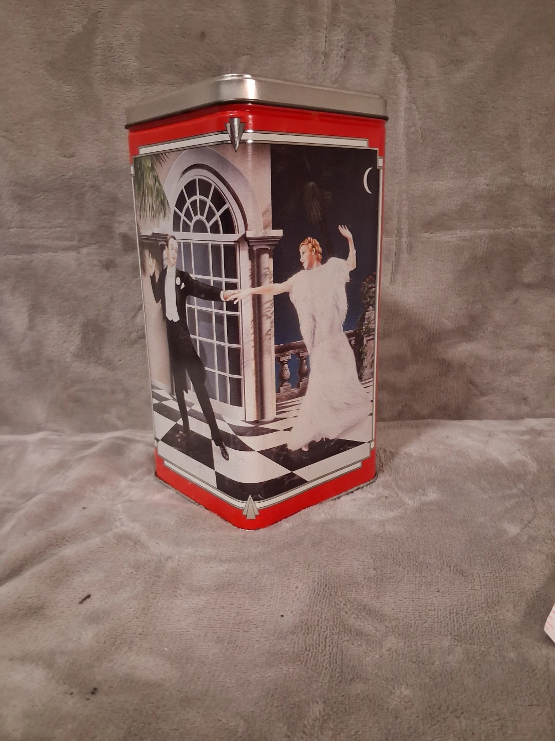 Vintage RITZ container - photo 4