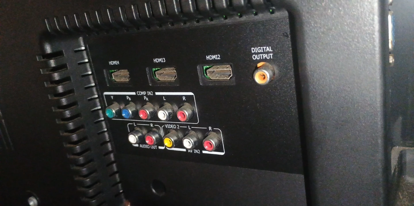 DYNEX TV 56in Sceen BIG SCREEN! - photo 3
