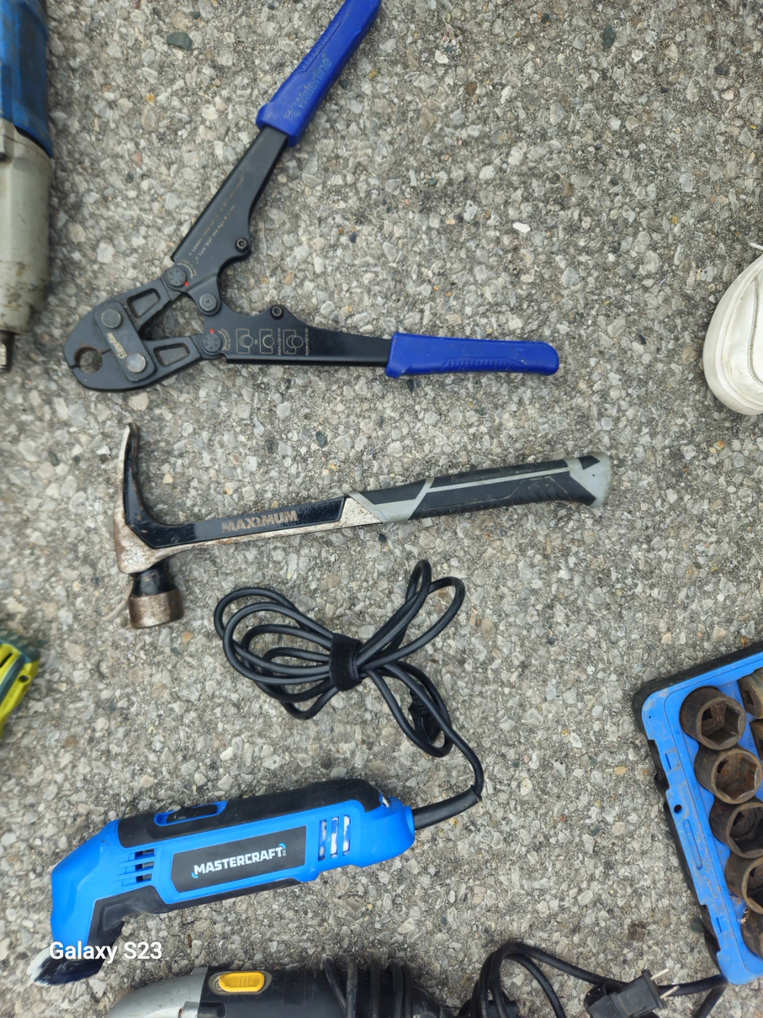 Assortment  of power tools and hand tools. - photo 3