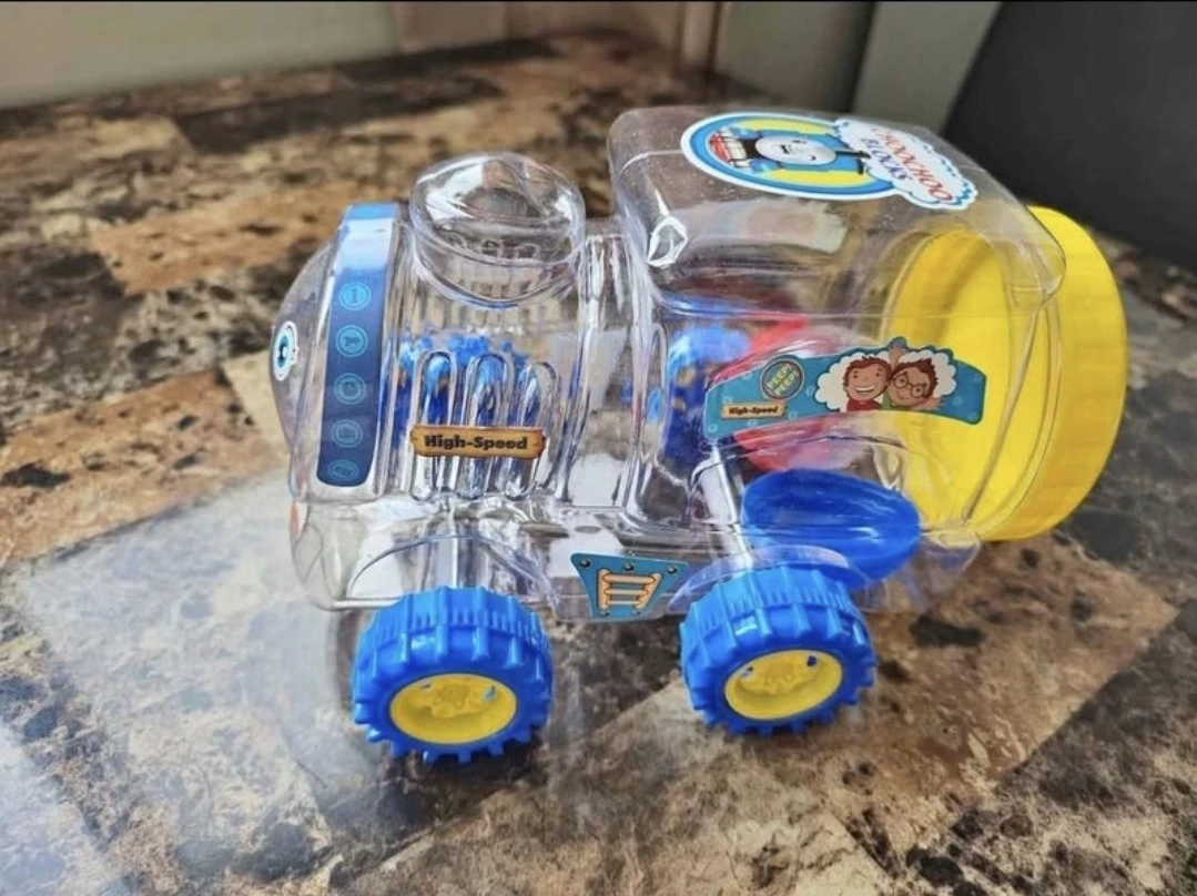 Like New Thomas Train and Container