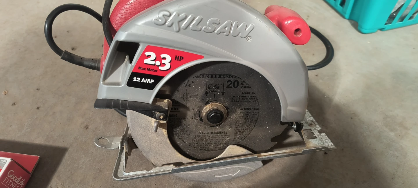 SKILSAW 12 Amp Circular Saw