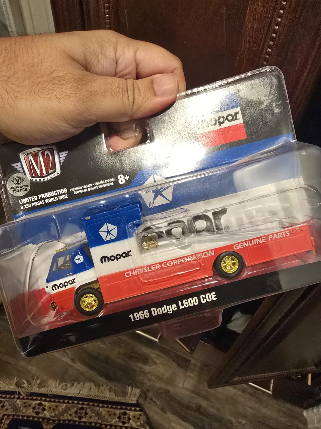 M2 CHASE Machines 1966 Dodge L600 COE Mopar Diecast Truck