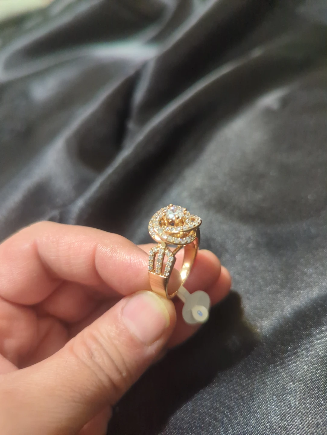 Rose Gold Tone Crystal Ring Size 8 - photo 4