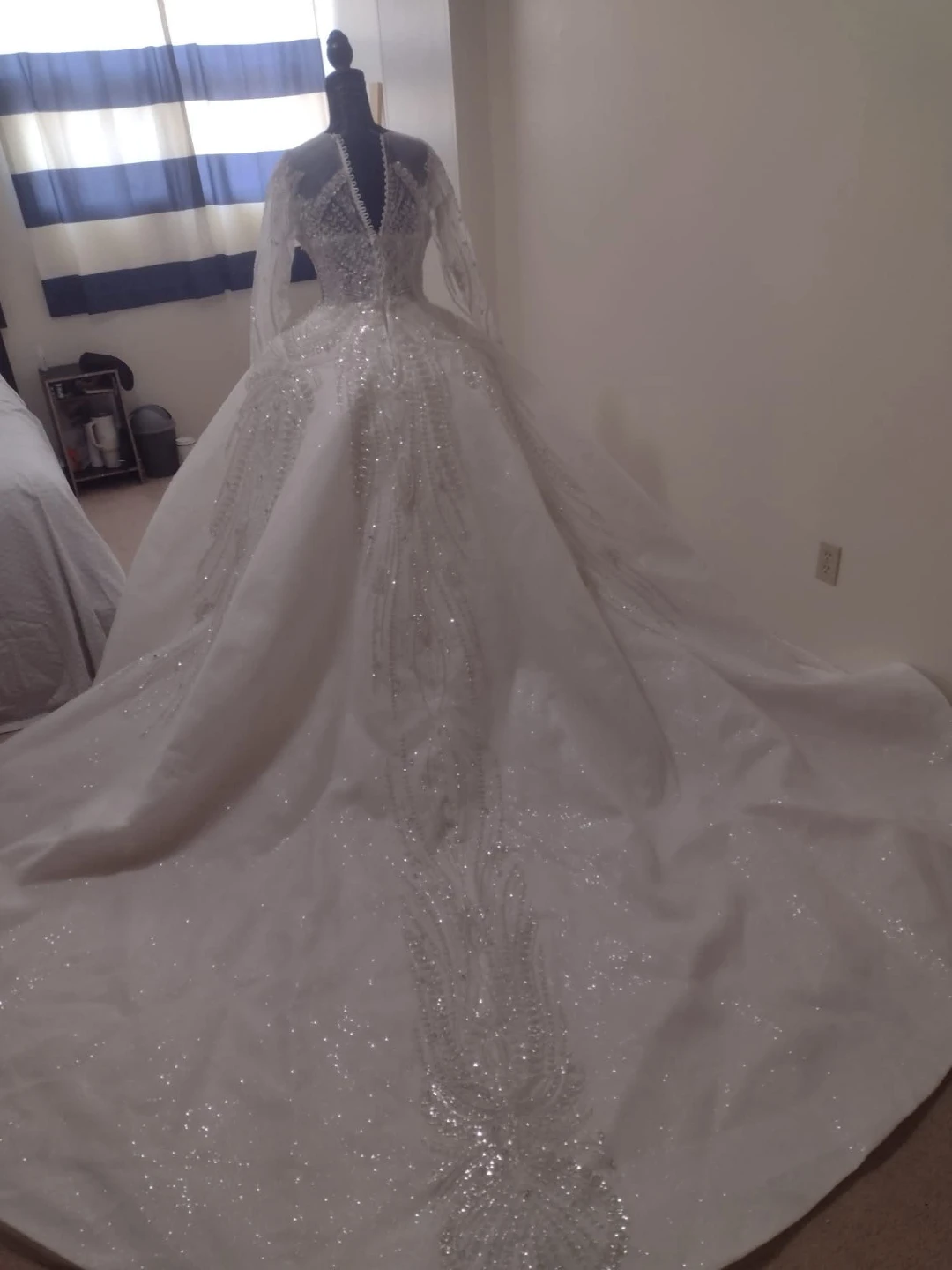 White beaded ball gown wedding dress - photo 3